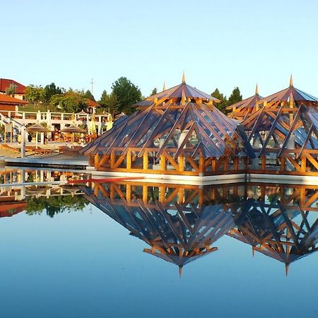 Egri Korona Borhaz Es Wellness Hotel Demjen Exterior photo